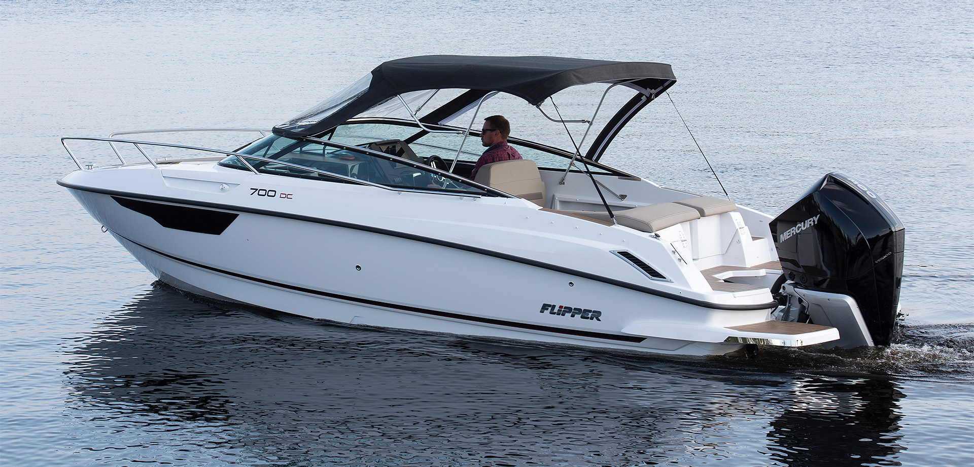 Flipper Boats - 700DC